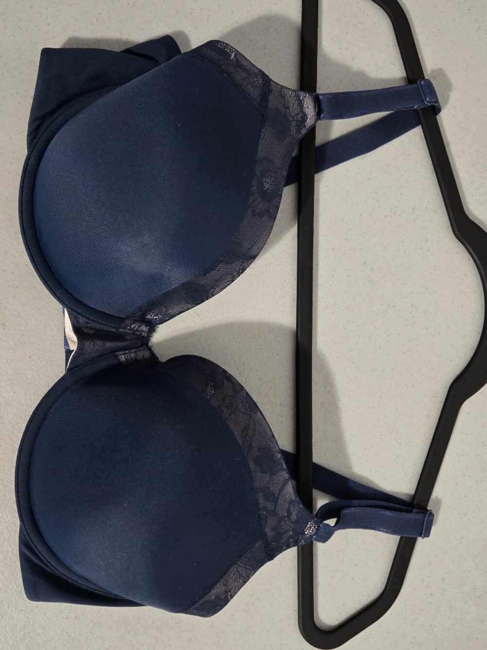 Warners Smooth Contour Bra Lace detail Navy Blue  38C Underwire
